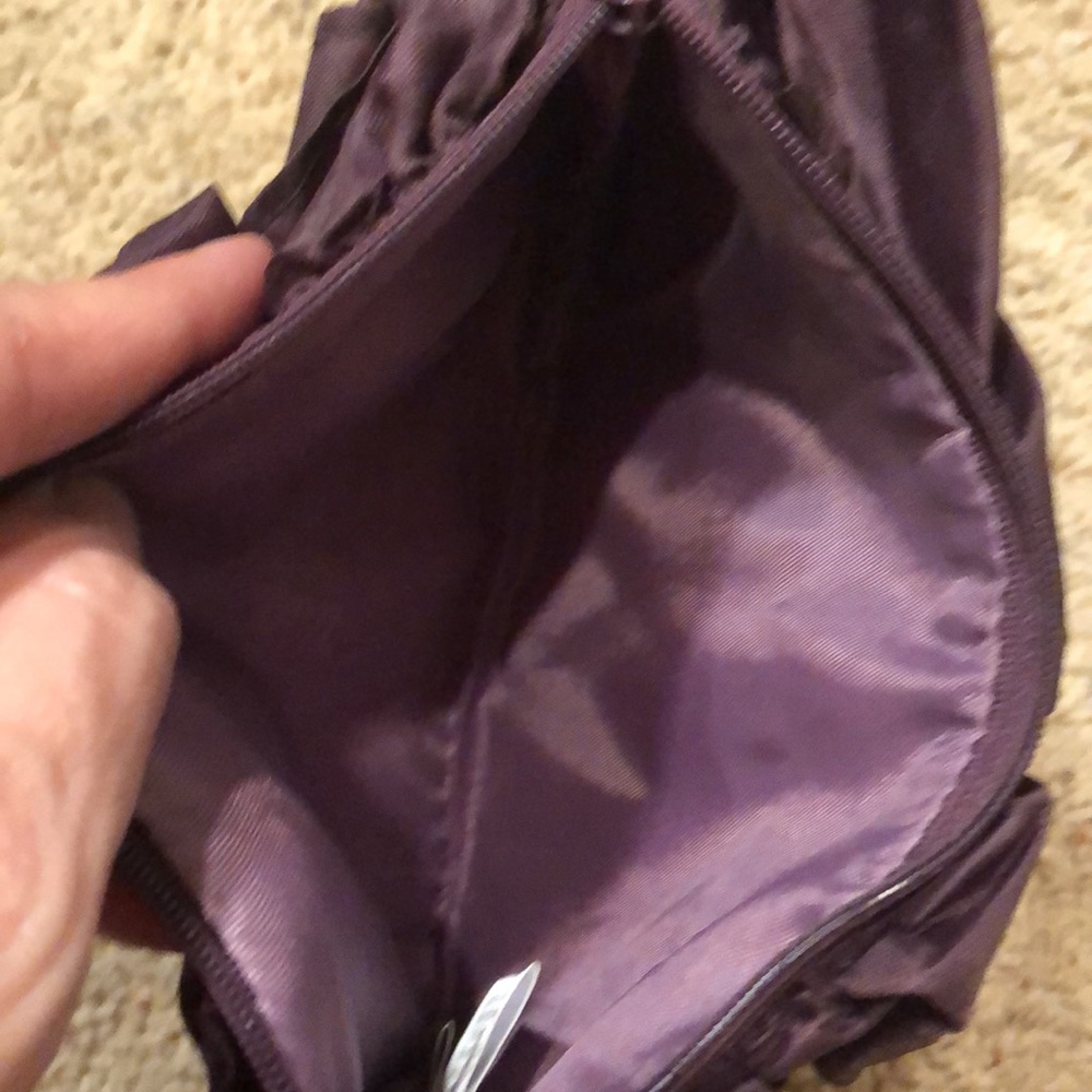 Thirty One ruffle pouch - Picture 5 of 5
